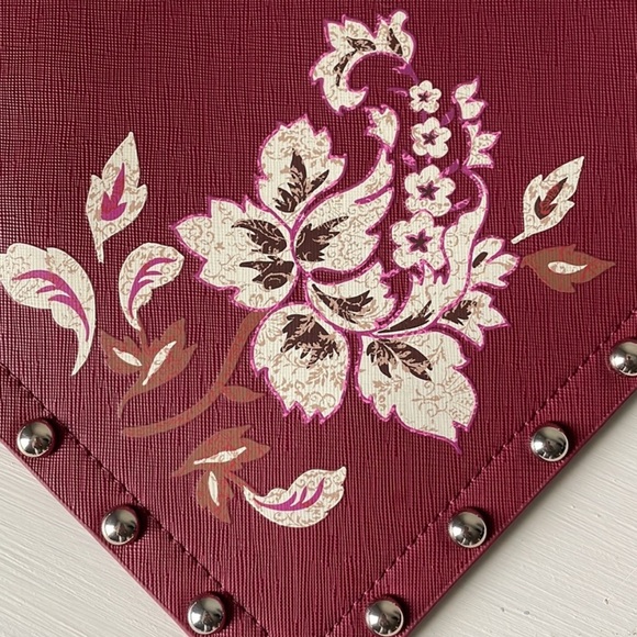 NWT White House Black Market Large Floral Studded Clutch - Picture 4 of 16